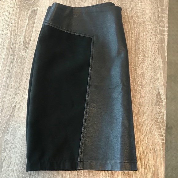 OASIS Women Black Leather mini Skirt SZ 6 Uk 14 - Picture 6 of 7
